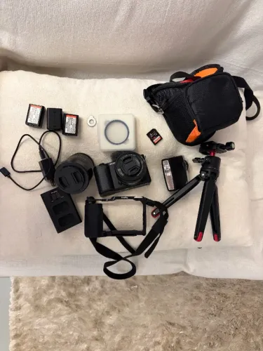 KIT COMPLETO PARA CRIAÇÃO DE CONTEÚDO ? Sony ZV-E10 + Viltrox 23mm + Acessórios