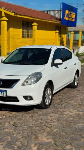 Nissan Versa SL 1.6 16V Flex Fuel 4P Mec. 2014