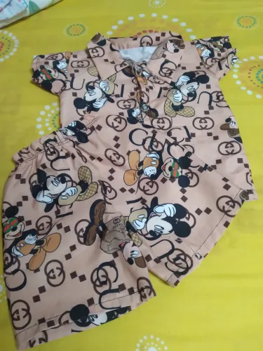 Conjunto bebê Mickey novo sapatinho número 17 bolofofos