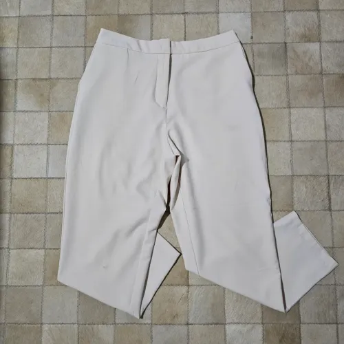 Calça tecido off white shoulder