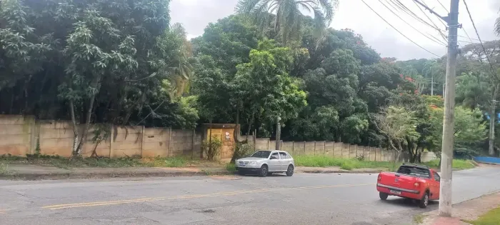 Lote 2.732 m² Bairro Braúnas - Belo Horizonte - MG