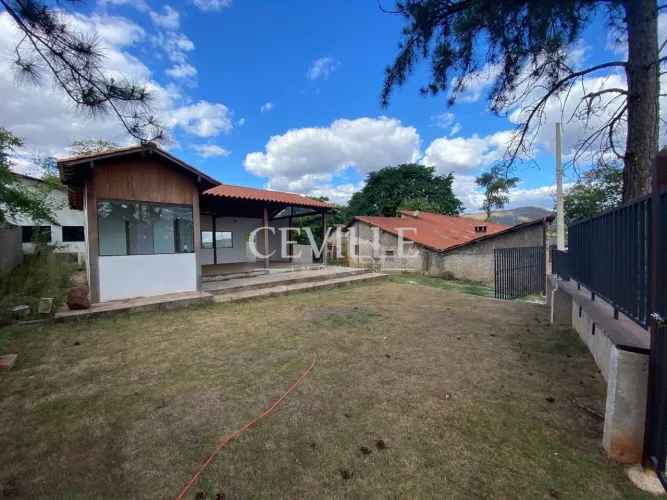 Ótimo ponto comercial na Praça de Casa Branca