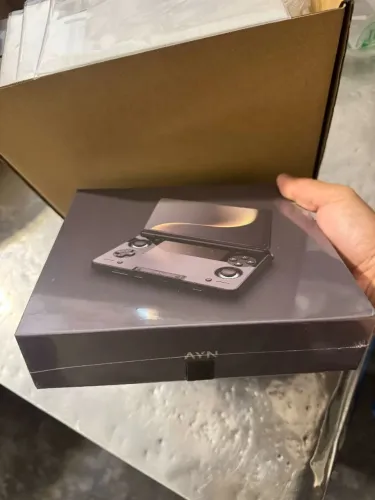 Ayn Thor 16gb ram 1Tb SSD Roxo - Lacrado