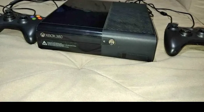 XBOX 360 - Luz Vermelha
