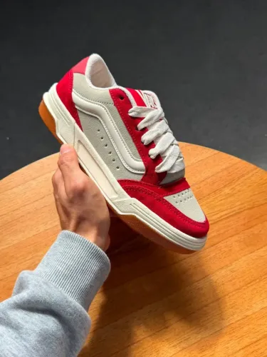 Vans Hylane Unissex Tons: Avermelhados/OffWhite - Sola de Borracha