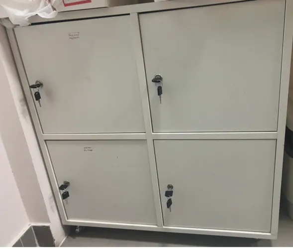 Gaveta de dinheiro + painel de senha