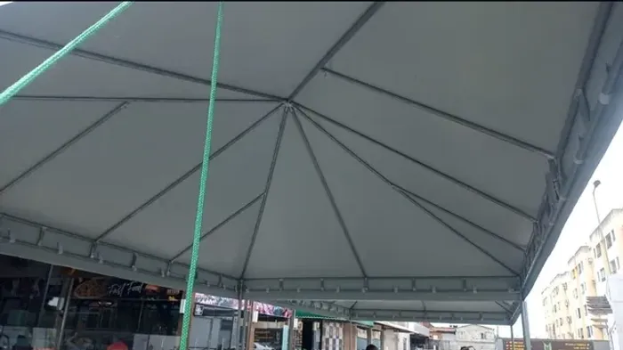 Vendo tenda piramidal 6x6 por encomenda