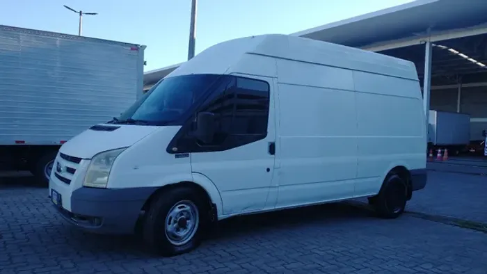 Ford trânsit 350 teto alto furgão ano 2011 repasse (leia o anucio)