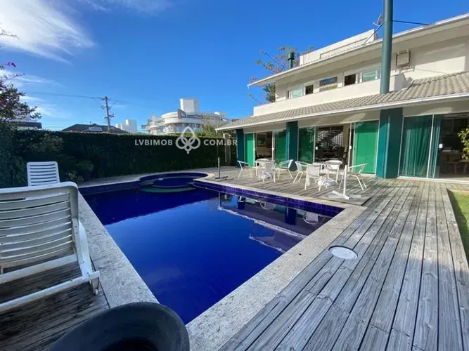 Casa Alto Padrão para Venda em Jurerê Internacional Florianópolis-SC