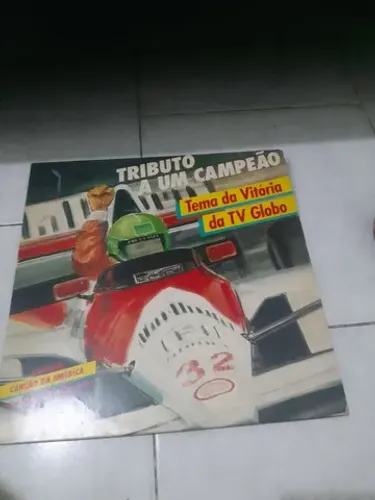 LP Tributo a um campeão LP lançado em homenagem a Ayrton Senna
