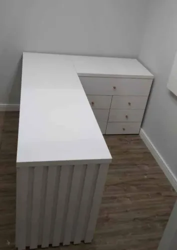 MESA PARA MANICURE BRANCA