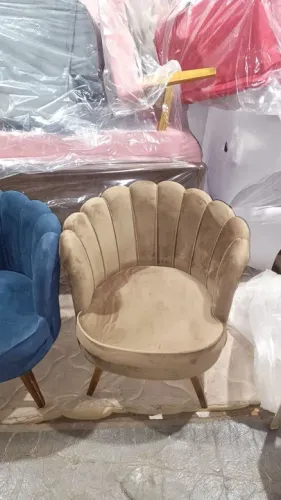 Poltrona Decorativa de Veludo - Conforto e Elegância