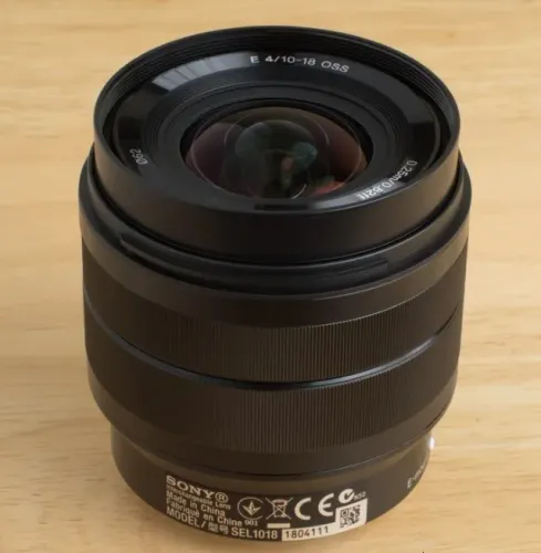 lente sony 10-18mm F4 - seminova apsc