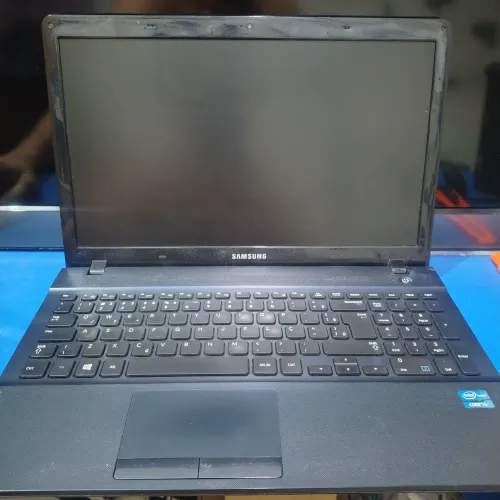 Tela notebook Samsung 270E 15.6"
