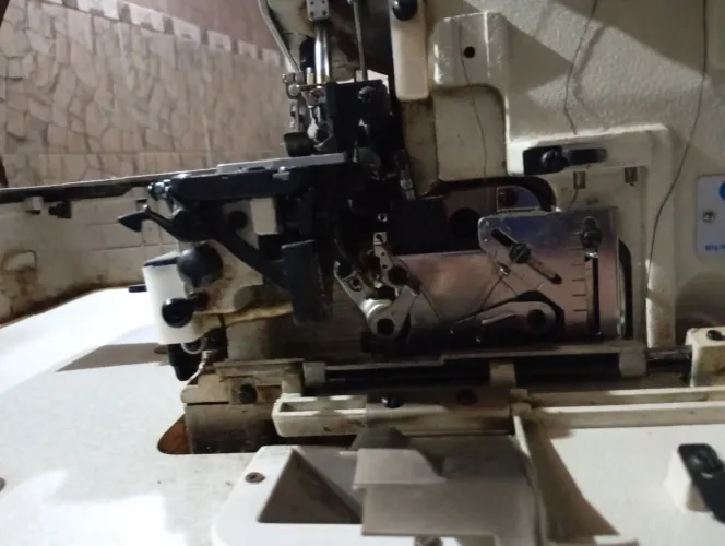 Maquina orveloqur e interloque