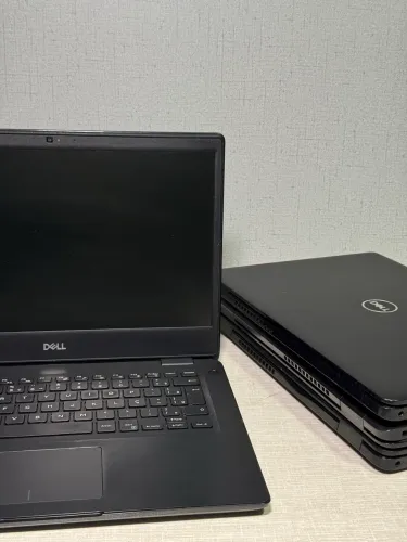Notebook Dell Latitude 3400 - i5 de 8 geração - 8GB RAM - SSD 256
