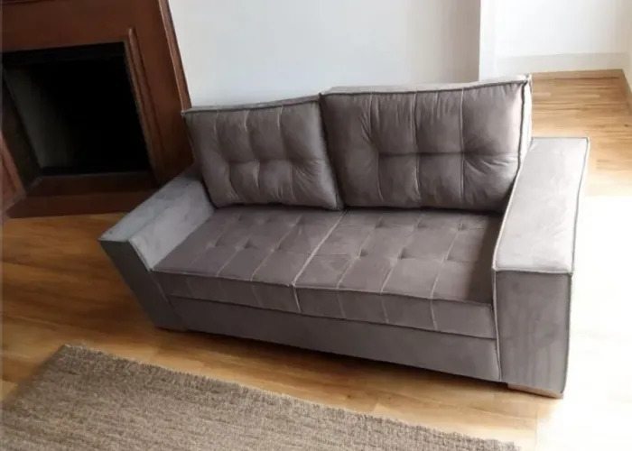 Sofa 2.00 metros em sued veludo capuchino espuma D.28 selada 