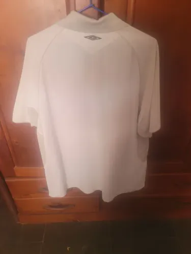 Camiseta de Futebol Umbro Branca