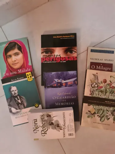 Vende-se livros diversos