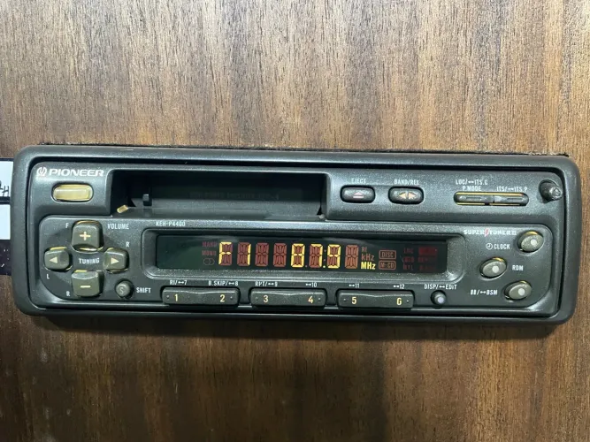 Som Automotivo Pioneer KEH-P4400 com Bluetooth lindo aparelho 