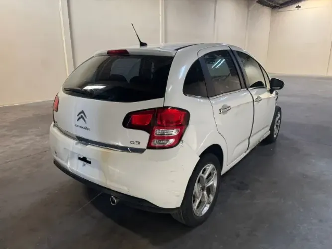 Sucata Citroen C3 1.6 - 2012  Para retirada de peças.
