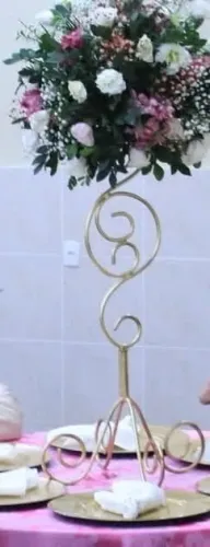 Suporte para arranjos florais /Centro de mesa/ Festas e Eventos