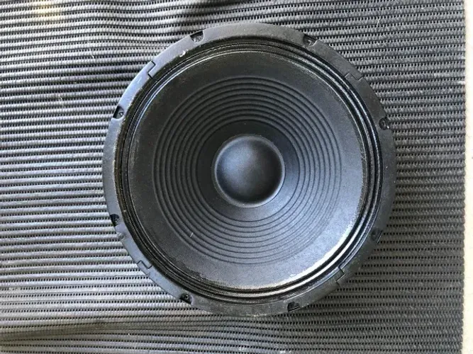 Falante Fender 12 8ohms Champiom 40