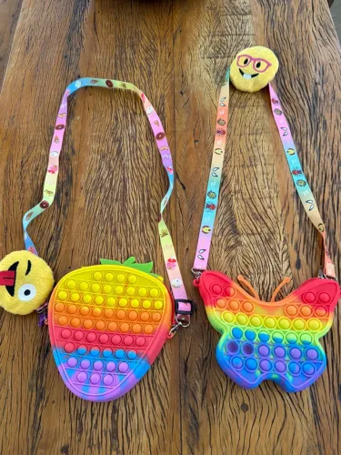 2 Bolsas Pop It Moranguinho e Borboleta