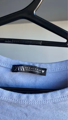 Cropped camisa zara azul