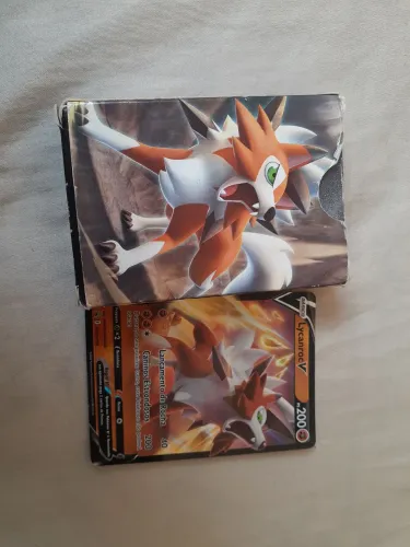 Deck de cartas Pokémon Lycanroc V