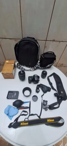 Kit Câmera NIKON D3500 + Lente 55 - 200 mm + acessórios