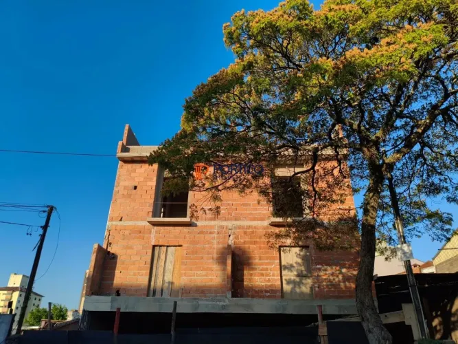 Apartamento à venda com 2 quartos (1 suíte) no Jardim Pilar em Santo André/SP