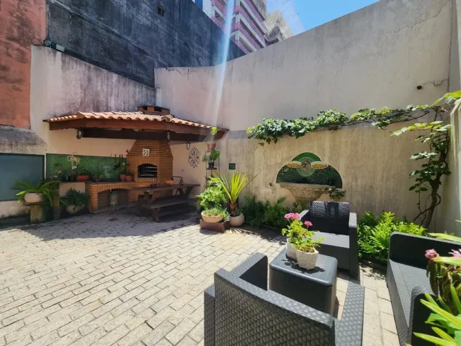 Sobrado para venda/locação, 4 quartos, 3 vagas, quintal, 224m², Vila Clementino