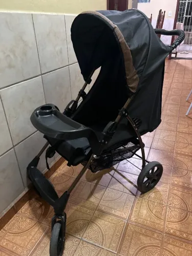 Carrinho de bebê galzerano