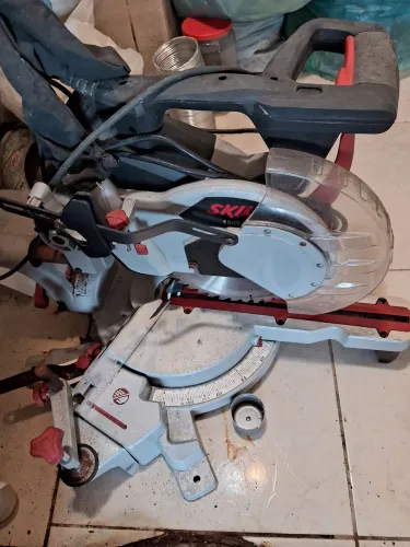 Serra de Esquadria Skil 1800 modelo 3311