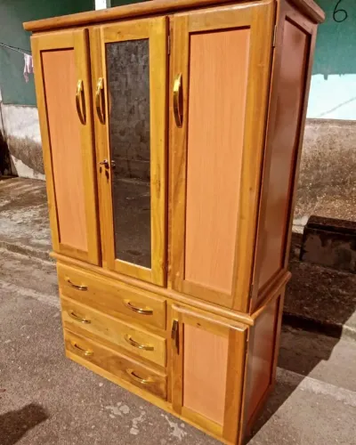 GUARDA - ROUPA DE SOLTEIRO - DE MADEIRA MACIÇA NOVO!