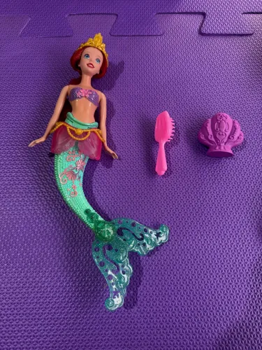 Princesa Ariel a pequena sereia banho mágico com acessórios