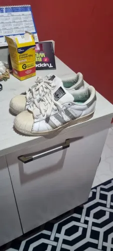 Adidas Superstar Branco com Listras Cinza