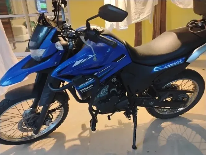 UNICO DONO DUAS MOTOS 250 LANDER XTZ
