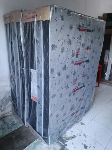 Cama Box - Nova - Bons Sonhos Aparti de 280