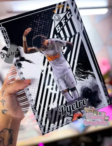 Caderno universitário 10 Matérias Neymar