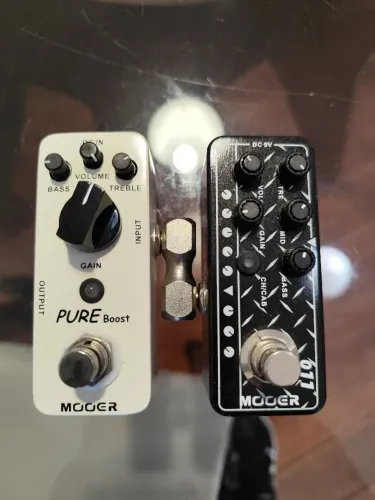 Pedais Mooer - Pré-Amp Cali Dual 011 + Pure Boost
