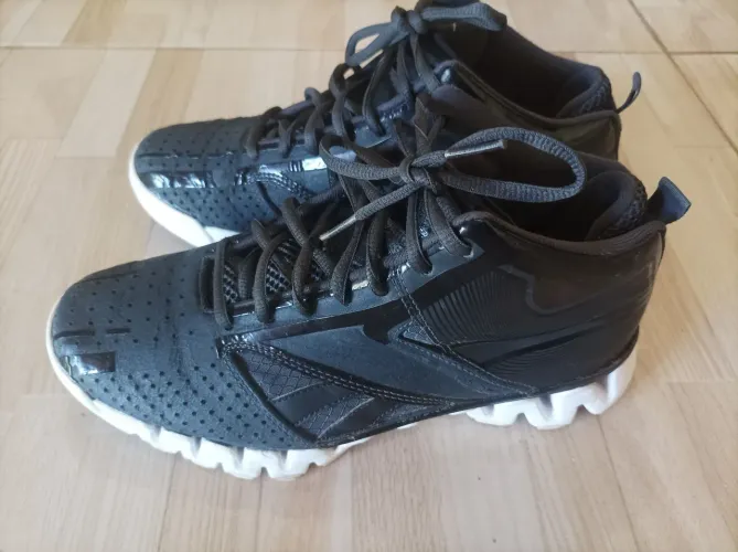 Tênis Reebok Zig nano