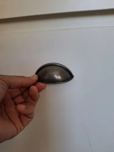 Kit com 22 Puxadores NOVOS em metal para armários ou gavetas. Não acompanham parafusos 