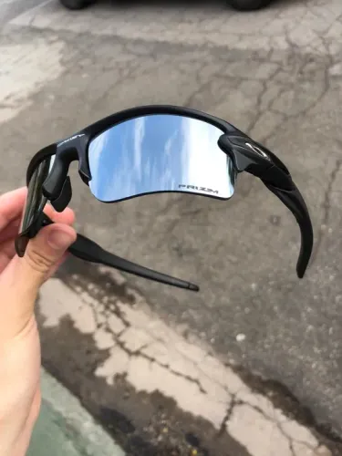 Óculos de Sol Oakley - Preto com Lentes Prizm