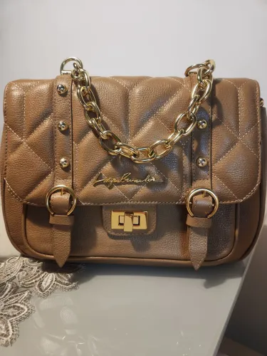 Bolsa em couro Luiza Barcelos 