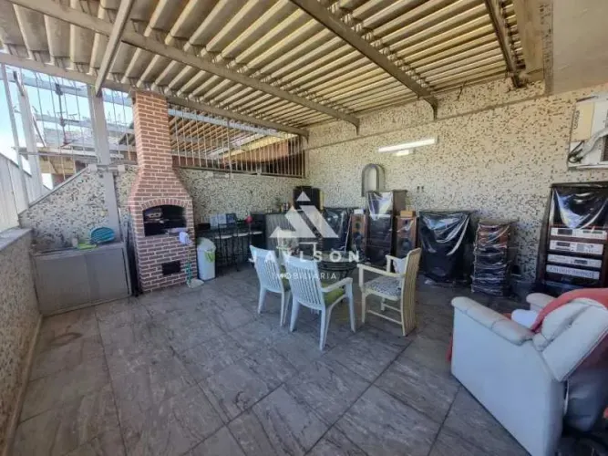 Cobertura de 160 m² com ótima localização na Vila dá Penha