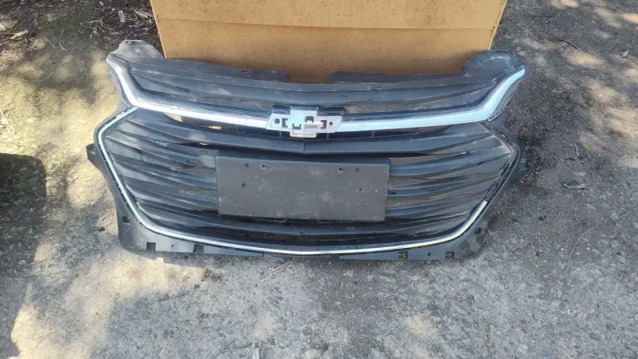 Grade do para-choque Onix 2020/2021/2022 2023 2024 2025 original GM Chevrolet friso croma