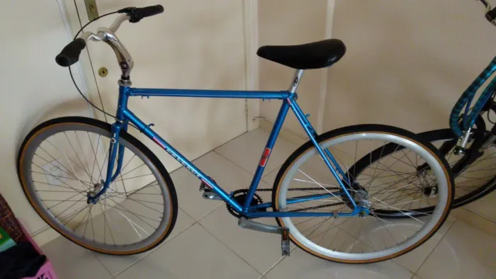 Bike urbana super leve e agiil - vendo/troco 