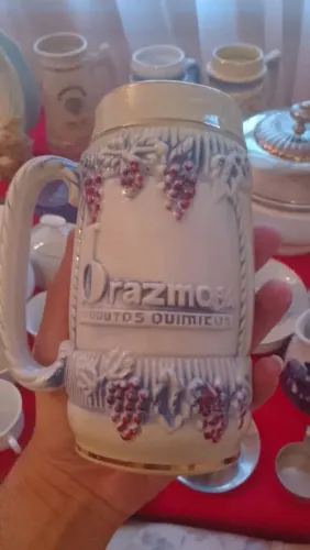 Caneca de porcelana Brazmo para colecionadores antiga